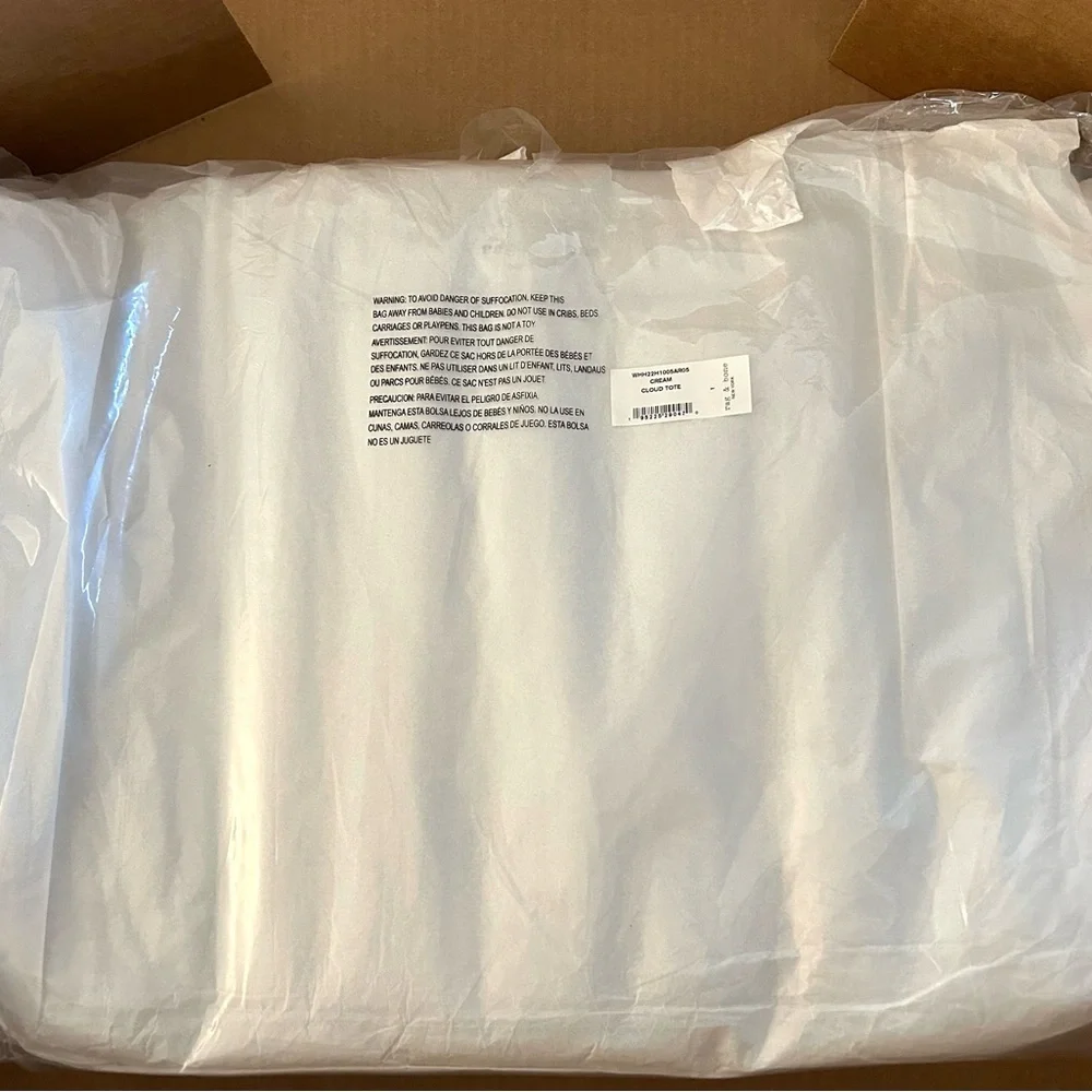 RAG & BONE LEATHER CLOUD TOTE NWT - Picture 4 of 9